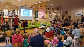 Čarobna pravljica in zabava s čarodejem Andrejem v preboldski knjižnici