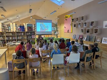 Prvošolci obiskali Občinsko knjižnico Prebold