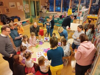 Pravljica o sreči v Občinski knjižnici Prebold Pravljica o sreči v Občinski knjižnici Prebold