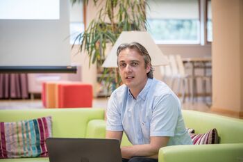 V Občinski knjižnici Prebold o mladostništvu