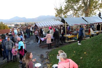 Čarabučijada na gradu Komenda Čarabučijada na gradu Komenda