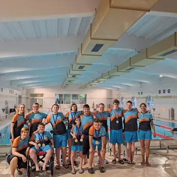 Plavalčki na Državnem prvenstvu do 19 let s 7 zlatimi in eno srebno medaljo