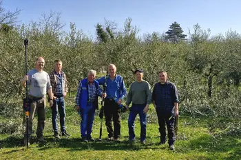 Skrivnost vrhunskih oljčnih olj ločkarskih oljkarjev