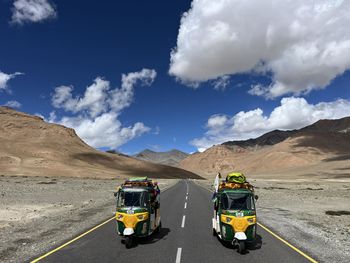 Z rikšo čez Himalajo: Indijska avantura- potopisno predavanje