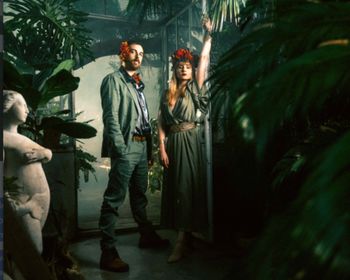 Poletje v atriju Angel’s Ex in FED HORSES