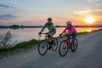 Kolesarska vodenja: Pozabljene poti v okolici Brežic
