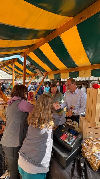 Bogatenje sadne tradicije za prihodnje rodove Bogatenje sadne tradicije za prihodnje rodove