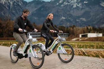 Predstavitev sistema izposoje koles Gorenjska.Bike