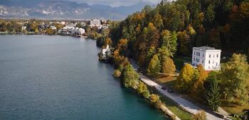 Pot okoli Blejskega jezera bo znova prehodna Pot okoli Blejskega jezera bo znova prehodna