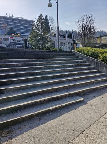 Sanacija stopnišča na promenadi