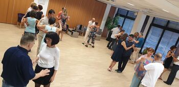 Ponovno na Bledu: Družabni plesni večeri Ponovno na Bledu: Družabni plesni večeri