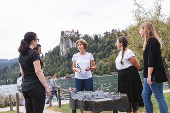 TGZS razpisuje tečaje in izpite za turistične vodnike TGZS razpisuje tečaje in izpite za turistične vodnike