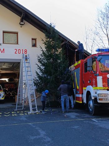 Prižig lučk na Hruševem