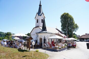 Dediči - Spominska slovesnost pri Kapeli mučencev v Šentjoštu