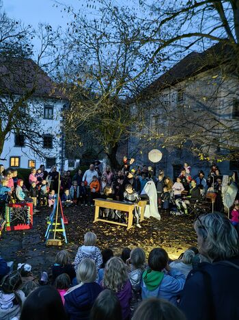 Bučijada ponovno zaživela v Polhovem Gradcu