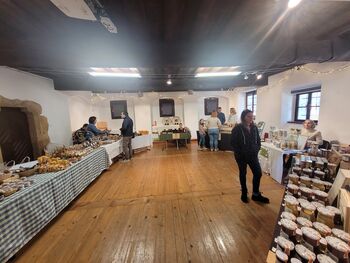 Miklavžev sejem v Polhovem Gradcu