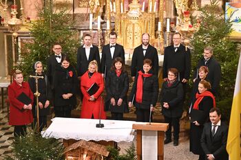 29. božični koncert Mešanega pevskega zbora Dobrova 29. božični koncert Mešanega pevskega zbora Dobrova