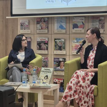 Večer z ilustratorko Marto Bartolj in otvoritev razstave