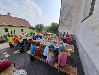 Vrtec Sončnica preživel dan na Selih pri Šumberku