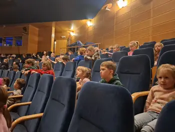 Muca Copatarica na obisku pri skupini Črički Muca Copatarica na obisku pri skupini Črički