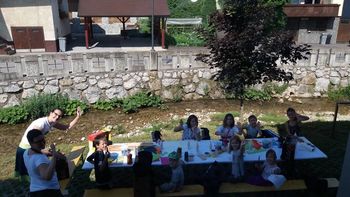 Bernekerjeva poletna ustvarjalnica: SLIKA – OBJEKT 