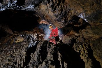 Raziskovanje jam na Vranskem v letu 2023