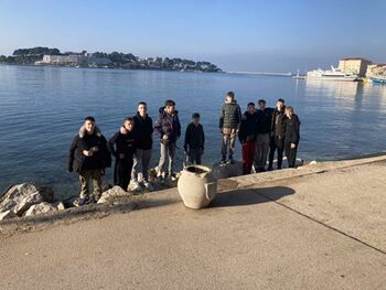 Vrhniški košarkarji uspešni v Poreču