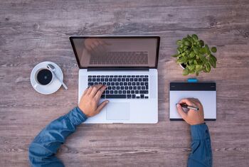 Javni razpis za prosto delovno mesto Strokovni sodelavec VII/2 (I) za investicije Javni razpis za prosto delovno mesto Strokovni sodelavec VII/2 (I) za investicije