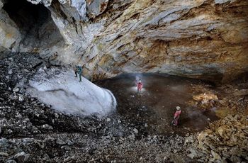Pet let raziskovanja podzemlja planine Poljana