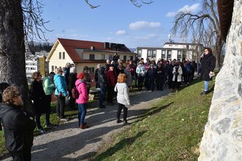 Tradicionalen sprehod po poti Pozabljene polovice Novega mesta ob 8. marcu