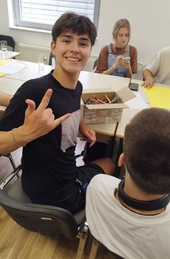 Mladi v Noverm mestu o tem, kaj potrebujejo za svojo rast in vključevanje Mladi v Noverm mestu o tem, kaj potrebujejo za svojo rast in vključevanje