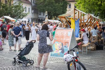 Teden kultur ob hrani in plesu zaključili na polnem Glavnem trgu