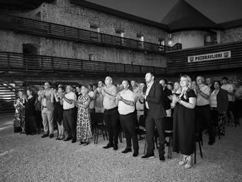 Slovenska filharmonija navdušila na grajskem koncertu v Žužemberku
