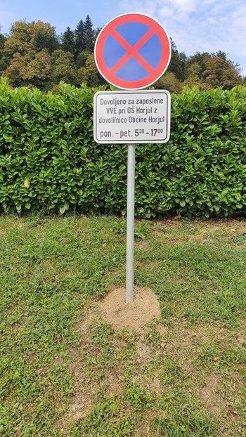 Obvestilo o prilagoditvi parkirnega režima na Šolski ulici Obvestilo o prilagoditvi parkirnega režima na Šolski ulici