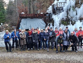 MOJSTARNA-MLAČCA MOJSTARNA-MLAČCA