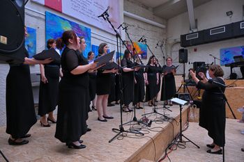 Skoraj jim je šestnajst let Skoraj jim je šestnajst let