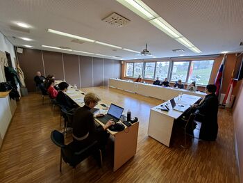 Logatec na pragu novega desetletja: Med hitro rastjo in infrastrukturnimi izzivi