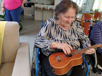 Nove izkušnje ob starih ljudskih napevih