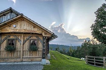 Piknik "plac" z razgledom v Žibršah