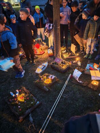 Gregorjevo – ko luč vržemo v vodo in pomlad potrka na vrata Gregorjevo – ko luč vržemo v vodo in pomlad potrka na vrata