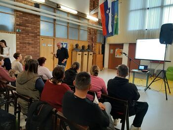 Kuharji v javnih zavodih so ključni sooblikovalci zdravih prehranskih navad Kuharji v javnih zavodih so ključni sooblikovalci zdravih prehranskih navad