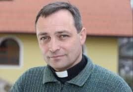 Okrogla miza - Stare herezije imajo danes nova imena, vendar so enako nevarne kakor včasih