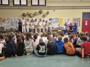 Noč branja – pravljično doživetje z Lilo Prap in Zvezdico Zaspanko