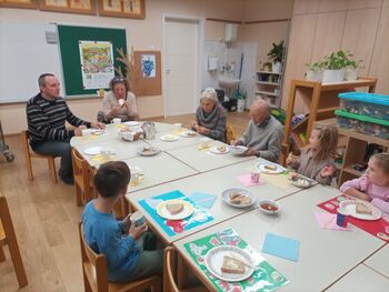 Tradicionalni slovenski zajtrk v Novi Cerkvi Tradicionalni slovenski zajtrk v Novi Cerkvi