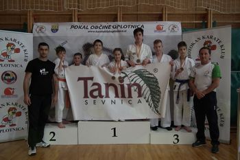 ŠTIRI MEDALJE V ŠPORTNEM KARATEJU