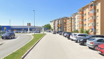 Brezplačno parkiranje na parkirišču Lidl v nočnem času