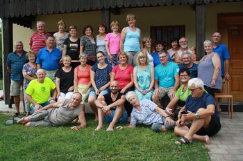 Vabilo pevkam in pevcem, ki bi želeli peti v Zvonu