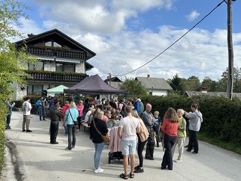 Piknik, ki povezuje Finžgarjevo in Gregorčičevo ulico na Bledu