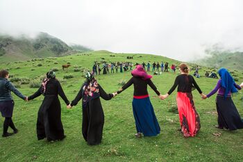 Voden ogled razstave Grigalashvili Natela – Zadnji dnevi gruzijskih nomadov