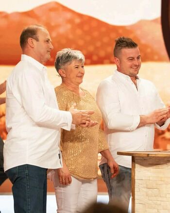 Simona Anžlovar: Zgodba o vztrajnosti, družini in ljubezni do             zemlje